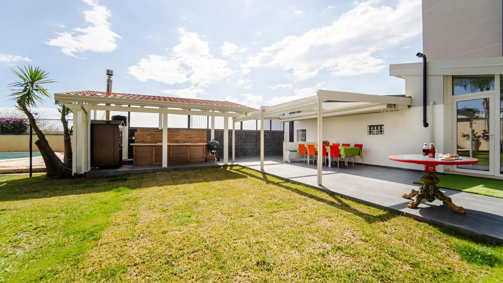Holidays Alba Catania Villa