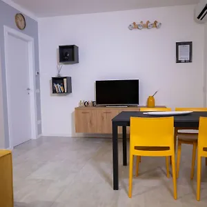 La Casa Sul Naviglio Di Debora , Milano Italia
